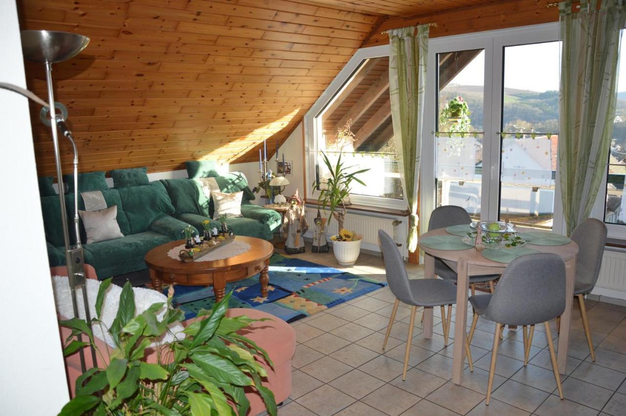 Ferienwohnung Auszeit Waxweiler Exterior photo