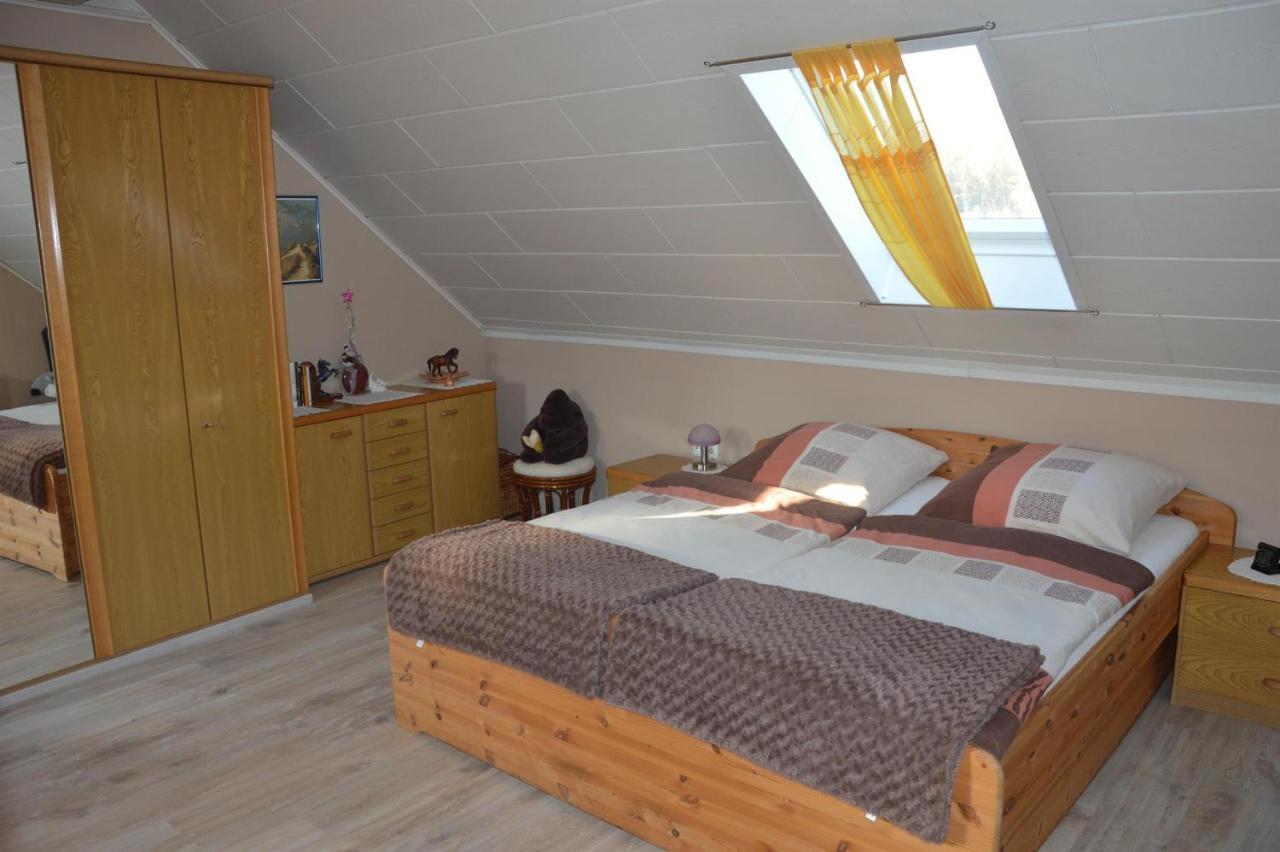 Ferienwohnung Auszeit Waxweiler Exterior photo
